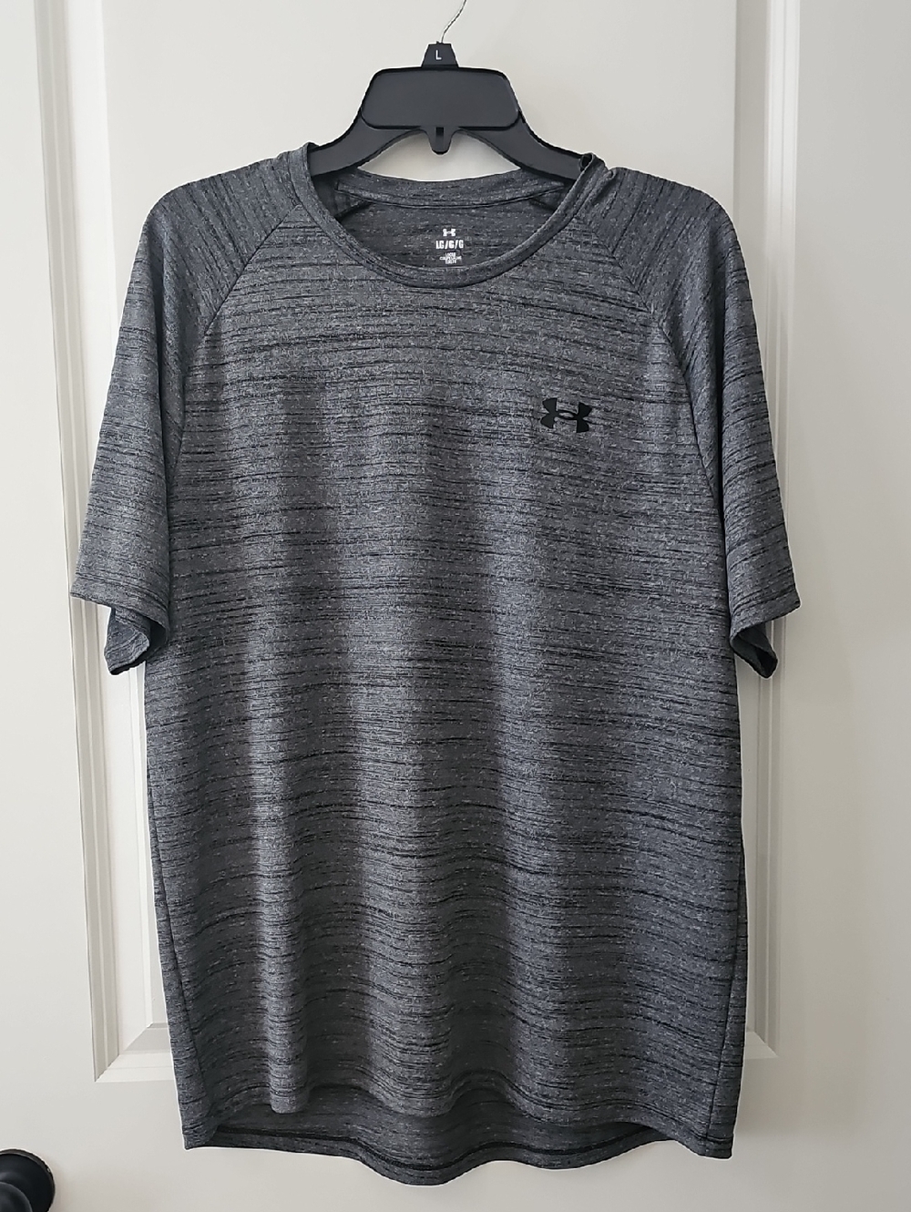 Under Armour Men’s Dark Gray Heather Short Sleeve Performance Tee